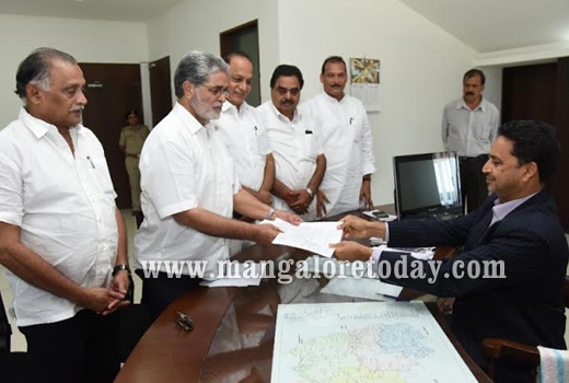 MLC polls: BJP, Congress, independent candidates file nomination 1